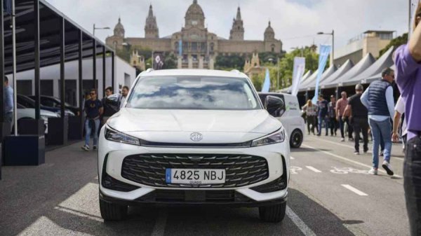 年销量冲破30万辆大关，上汽MG“11连冠”中国汽车品牌欧洲销量冠军